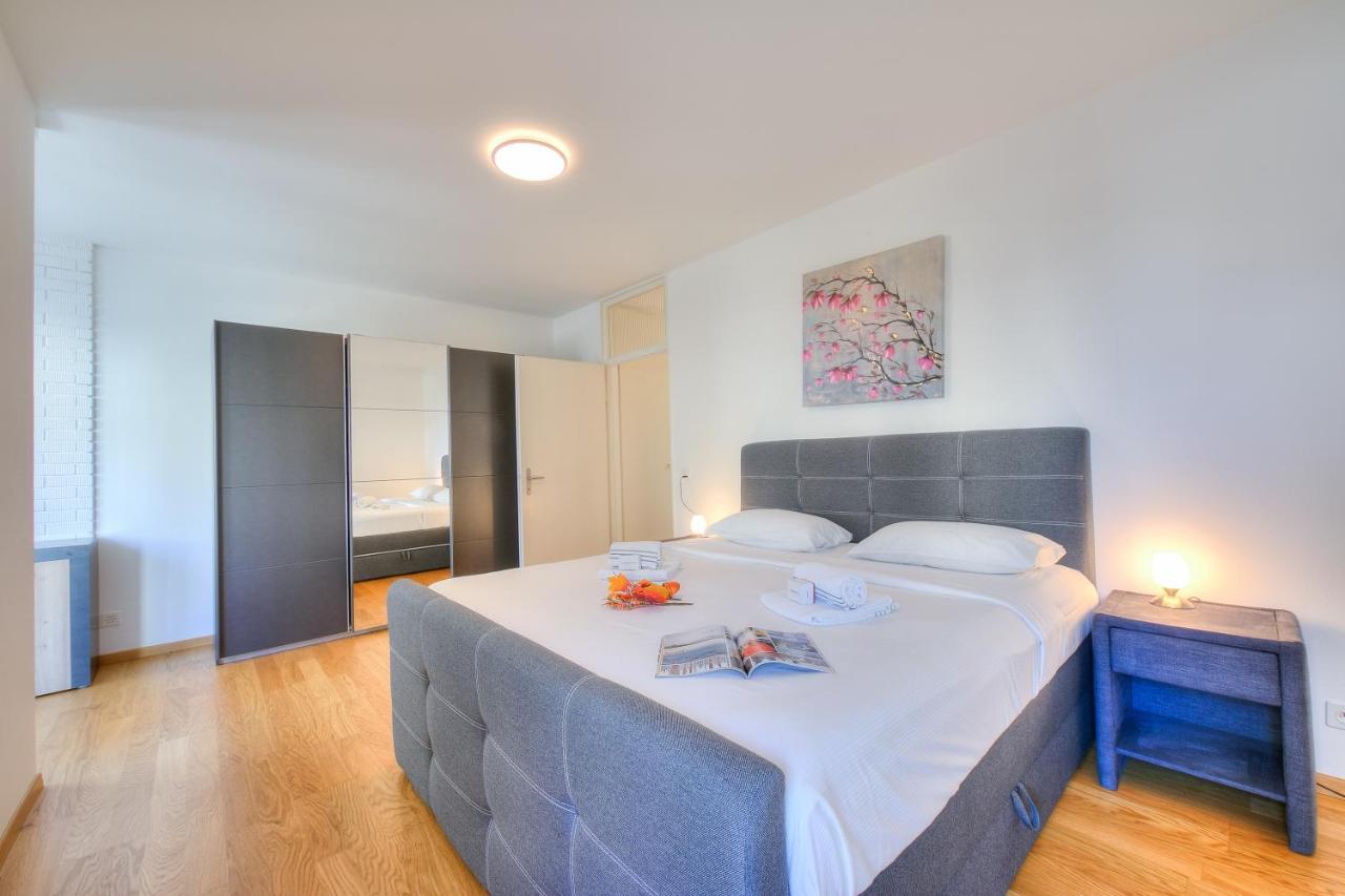 Casa Al Molo - Happy Rentals Locarno Luaran gambar