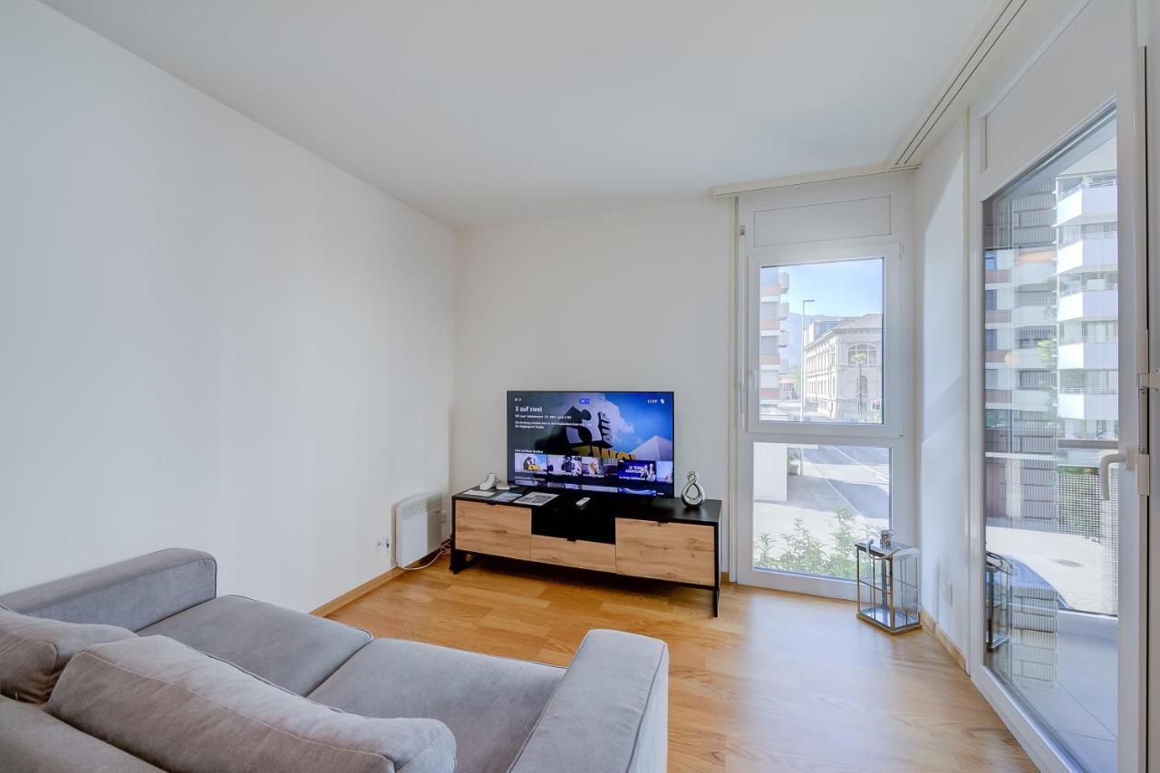 Casa Al Molo - Happy Rentals Locarno Luaran gambar